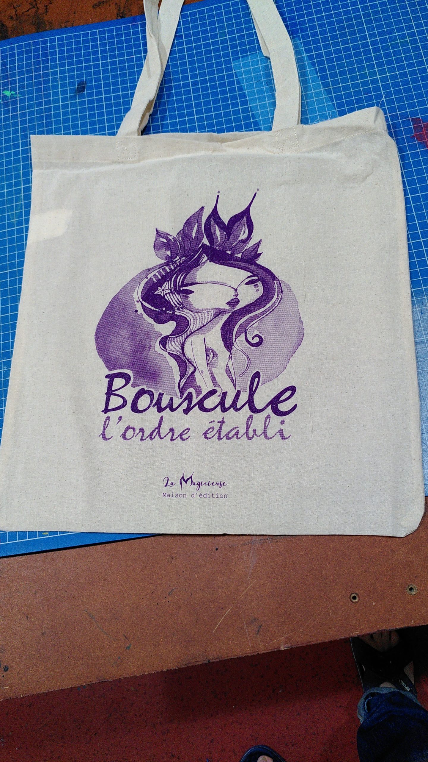 Tote bag